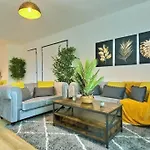 Maison Des Chalets, 4ch, 8p - -chu Apartment Angers