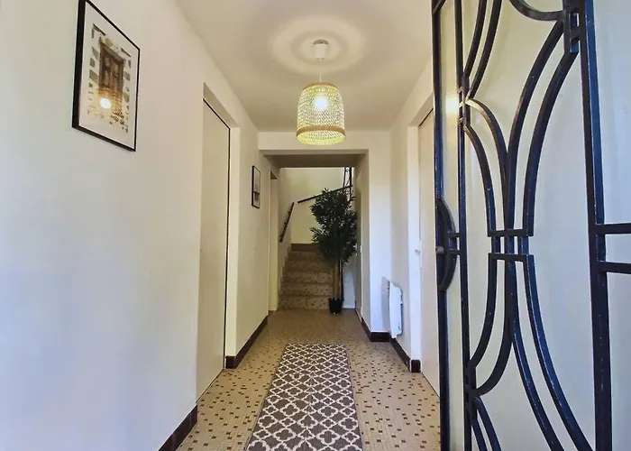 Maison Des Chalets, 4ch, 8p - -chu Appartement